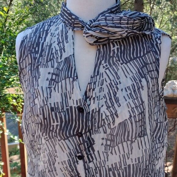 Ellen Tracy Silk Dress Blouse - Picture 3 of 11